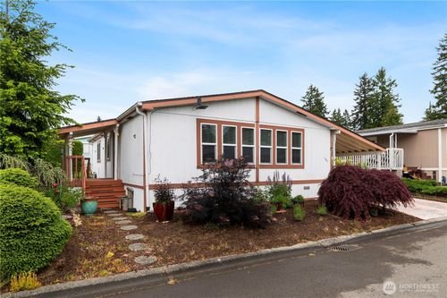 145-1427 100th St Sw, Everett, WA, 98204-1106 | Card Image