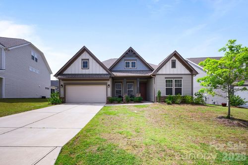7920 Creek Park Dr, Denver, NC, 28037-9115 | Card Image