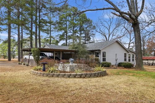 2417 N Country Club Rd, Hugo, OK, 74743-8506 | Card Image