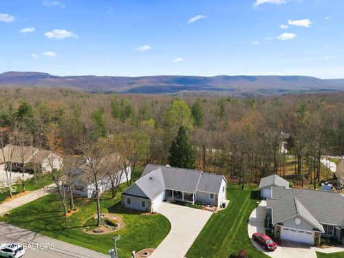 114 Windsor Rd, Crossville, TN, 38558-4510 | Card Image