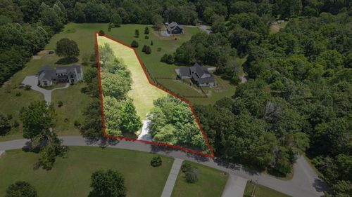 1995 Spencer Mill Rd, Burns, TN, 37029-5515 | Card Image