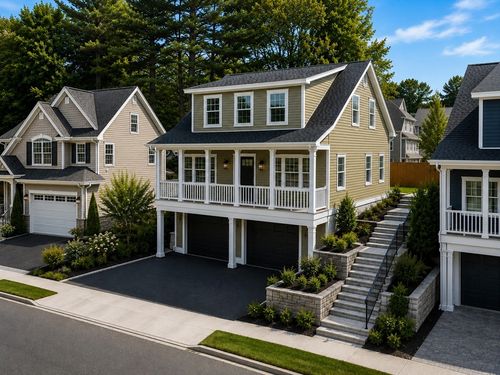 47 Bayard St, Dedham, MA, 02026-6904 | Card Image