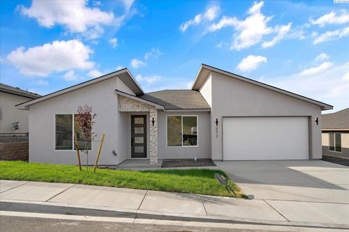 6613 W 27th Ave, Kennewick, WA, 99338-2590 | Card Image
