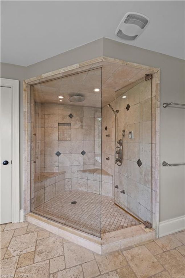 1532 Concession 6 W, Home with 4 bedrooms, 6 bathrooms and 26 parking in Branchton ON | Image 30