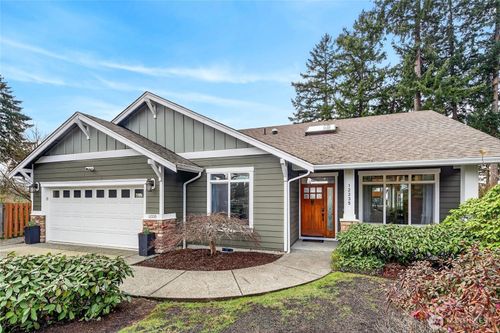 12235 15th Ave Sw, Burien, WA, 98146-2646 | Card Image
