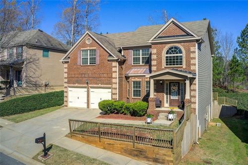 7933 Heathmore Dr, Fairburn, GA, 30213-7417 | Card Image