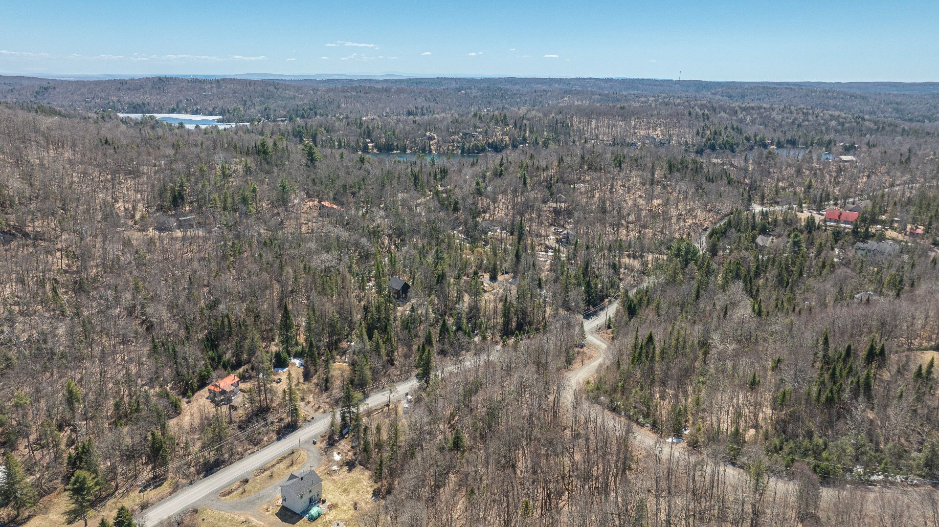 Land in Saint-Sauveur