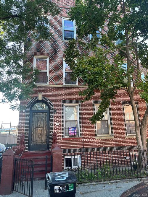 439 E 45th St, Brooklyn, NY, 11203-4138 | Card Image