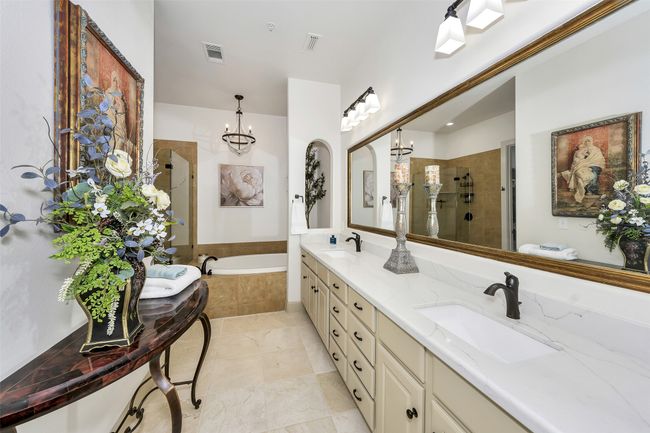 APT-206 - 555 Via Amalfi, Condo with 2 bedrooms, 3 bathrooms and null parking in Irving TX | Image 22