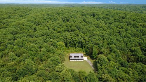 7075 Pinewood Rd, Nunnelly, TN, 37137-2561 | Card Image
