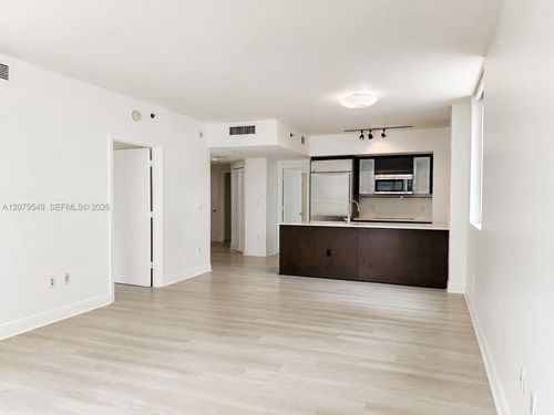 1510-55 Se 6th St, Miami, FL, 33131-2560 | Card Image