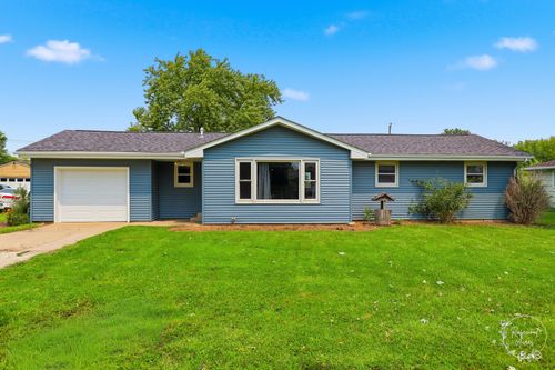 165 2740s Rd, Kankakee, IL, 60901-8015 | Card Image