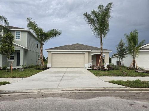 20291 Caroline Creek Pl, Lehigh Acres, FL, 33974-0633 | Card Image