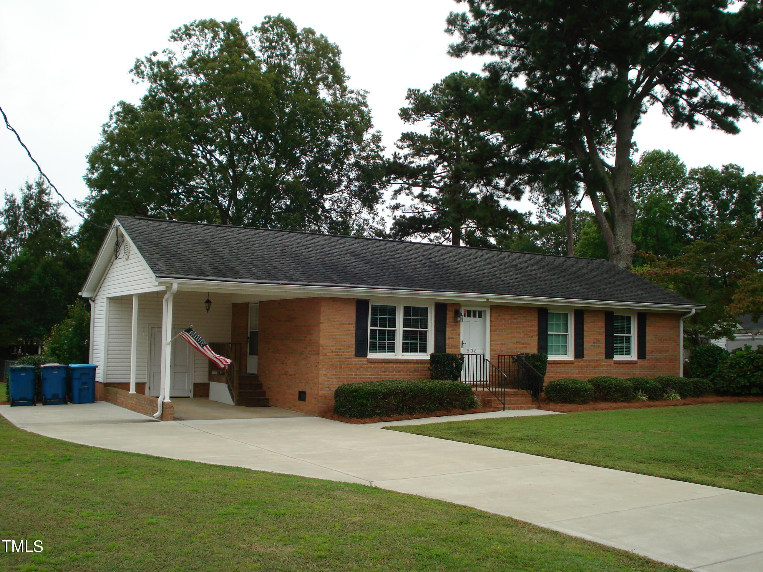 Oakwood Ave, Dunn, NC 28334