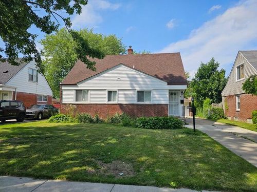 20007 Lancaster St, Harper Woods, MI, 48225-1629 | Card Image