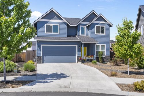 731 Nw 26th St, Redmond, OR, 97756-5536 | Card Image