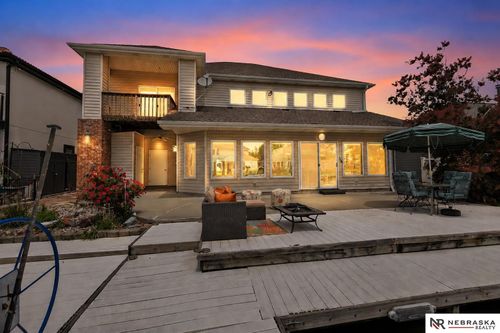 515 Pier 2, Lincoln, NE, 68528-1447 | Card Image