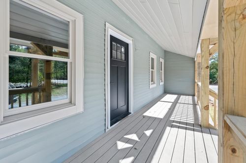 20 Old West Side Rd, North Conway, NH, 03860-5913 | Card Image