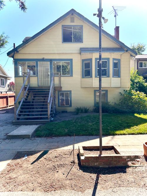 138 Bates Ave, Courtland, CA, 95615 | Card Image