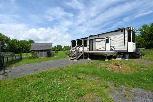 21 Stacey Rd, Coxsackie, NY, 12051-2610 | Card Image