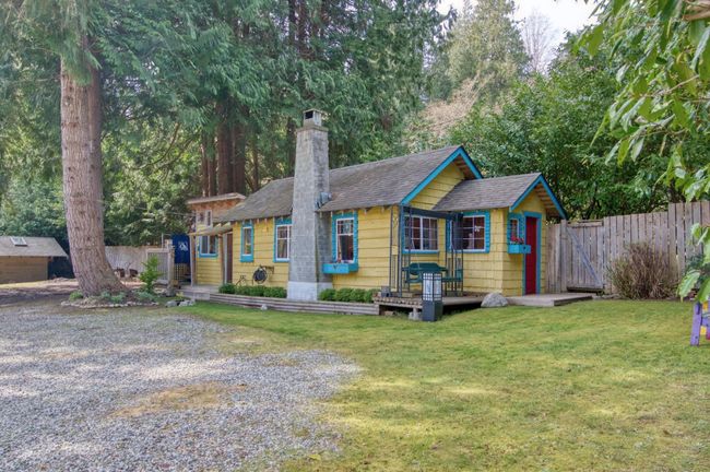 1183 Roberts Creek Road, House other with 3 bedrooms, 1 bathrooms and 4 parking in Roberts Creek BC | Image 5