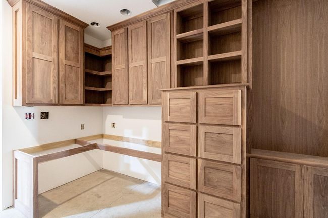 1635 County Road 135, House other with 5 bedrooms, 3 bathrooms and null parking in Hale Center TX | Image 33
