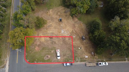 203 E Parker St, Graham, NC, 27253-1813 | Card Image