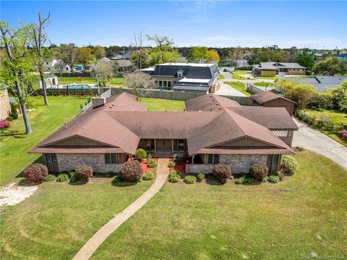 3925 Bayouwood Ln, Lake Charles, LA, 70605-3353 | Card Image