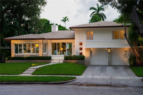 1065 Ne 96th St, Miami Shores, FL, 33138-2551 | Card Image