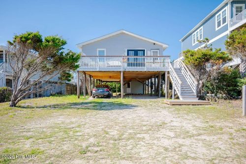 3016 W Beach Dr, Oak Island, NC, 28465-7735 | Card Image