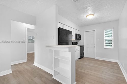 1-746 Sw 4th St, Dania Beach, FL, 33004-4902 | Card Image
