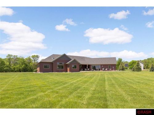 141 Woods Dr, Le Sueur, MN, 56058-9730 | Card Image