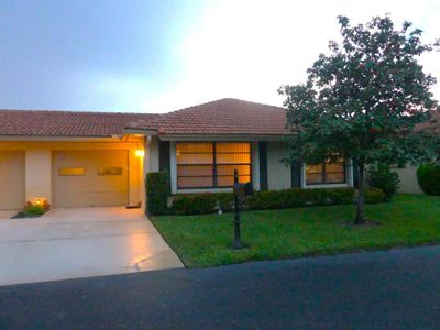 B - 9975 Cherry Tree Terrace, Condo with 2 bedrooms, 2 bathrooms and null parking in Boynton Beach FL | Image 3