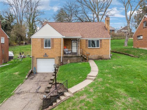 2509 Holly Dr, Penn Hills, PA, 15235-2762 | Card Image