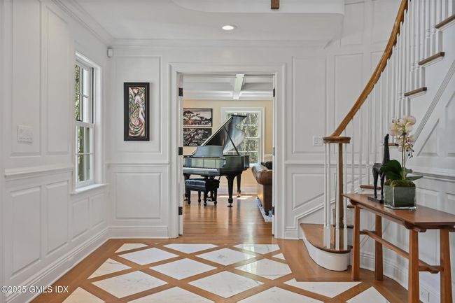 33 Cliffdale Rd, House other with 5 bedrooms, 5 bathrooms and null parking in Greenwich CT | Image 6