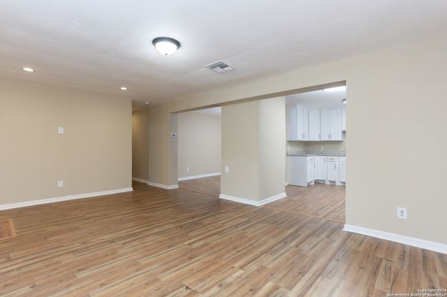 2623 Irwin Dr, House other with 4 bedrooms, 3 bathrooms and null parking in San Antonio TX | Image 5