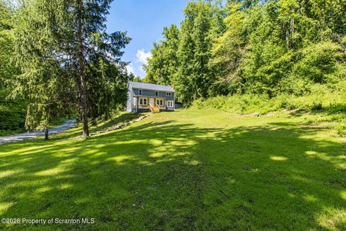 567 Sandy Valley Dr, FALLS, PA, 18615-7922 | Card Image
