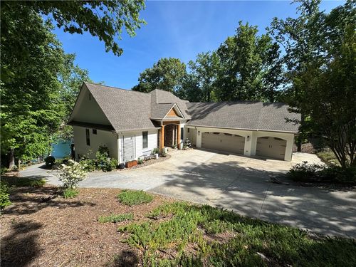 206 N Beacon Shores Dr, Seneca, SC, 29672-6957 | Card Image