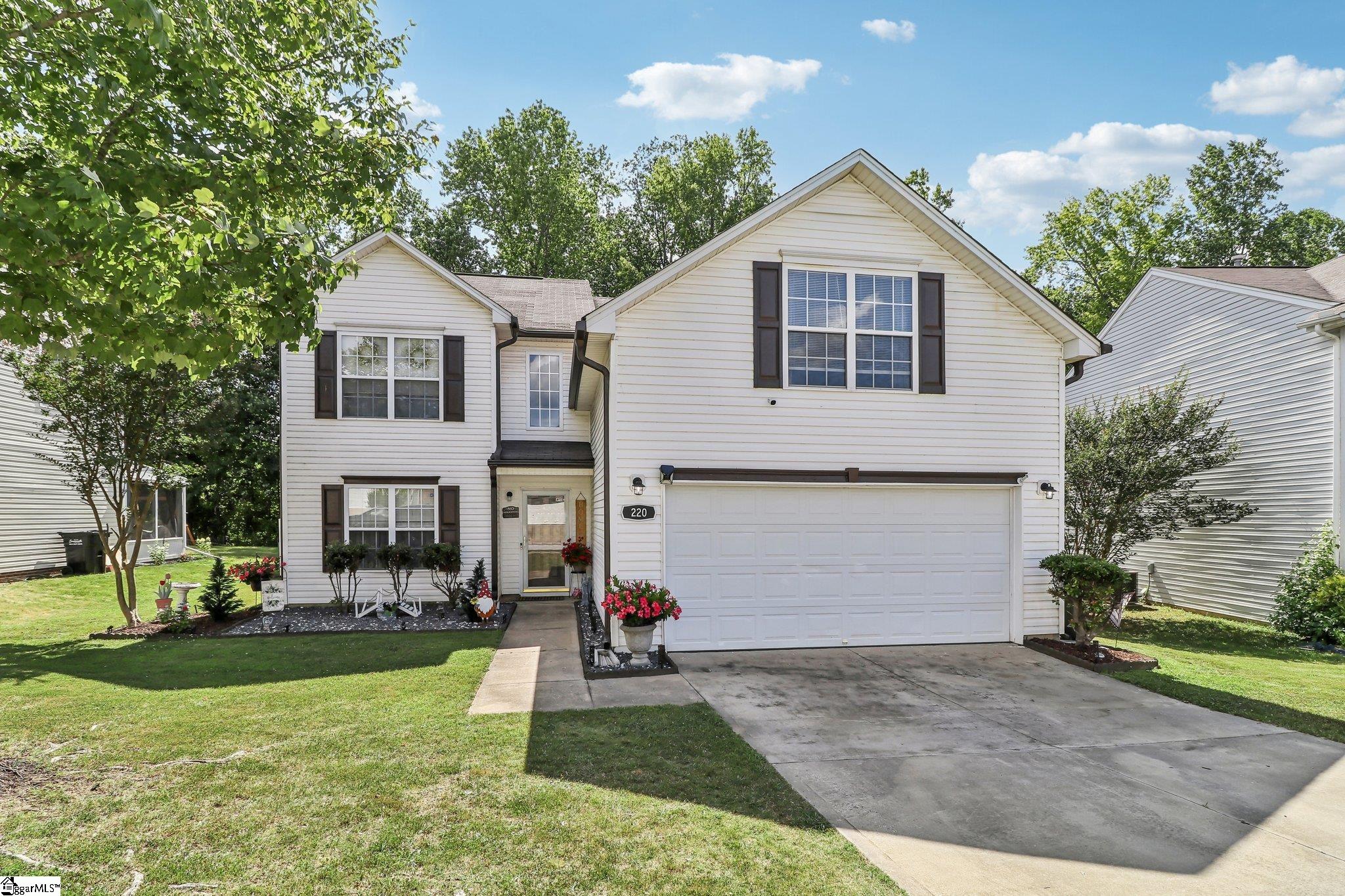 Garfield Ln, Simpsonville, SC 29681