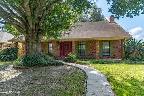 106 Briarwood St, Franklin, LA, 70538-6303 | Card Image
