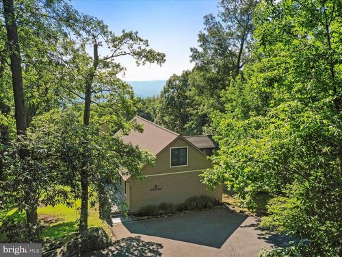 386 Shenandoah Valley Dr, FRONT ROYAL, VA, 22630-6043 | Card Image
