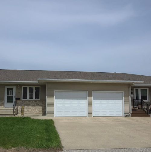 214 W Elm Ave, Pocahontas, IA, 50574-1906 | Card Image