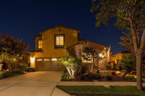3753 Bergen Peak Pl, Carlsbad, CA, 92010-5517 | Card Image