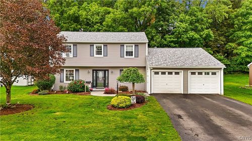 7 Bromwich Rd, New Hartford, NY, 13413-2807 | Card Image