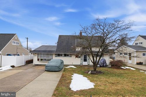 79 Autumn Ln, LEVITTOWN, PA, 19055-1232 | Card Image