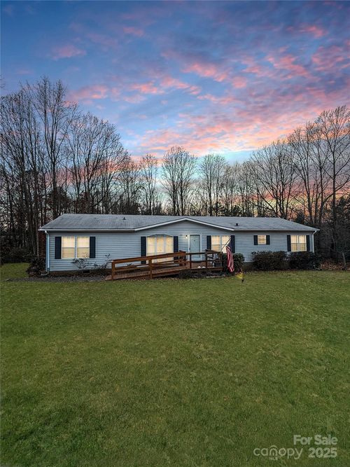 121 Haystack Ln, Olin, NC, 28660-9499 | Card Image