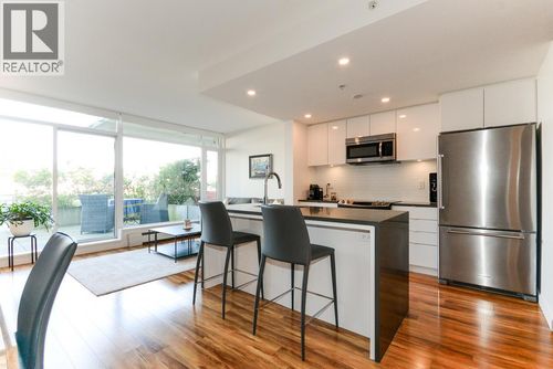 221-289 E 6th Ave, Vancouver, BC, V5T0E9 | Card Image
