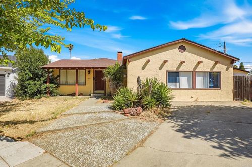 5815 Falon Way, San Jose, CA, 95123-3517 | Card Image