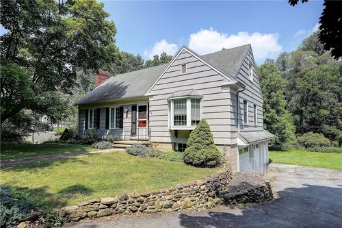 76 Southern Hills Cir, Henrietta, NY, 14467-9766 | Card Image