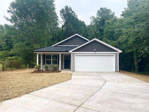 924 Forest Dr, Marshville, NC, 28103-1187 | Card Image
